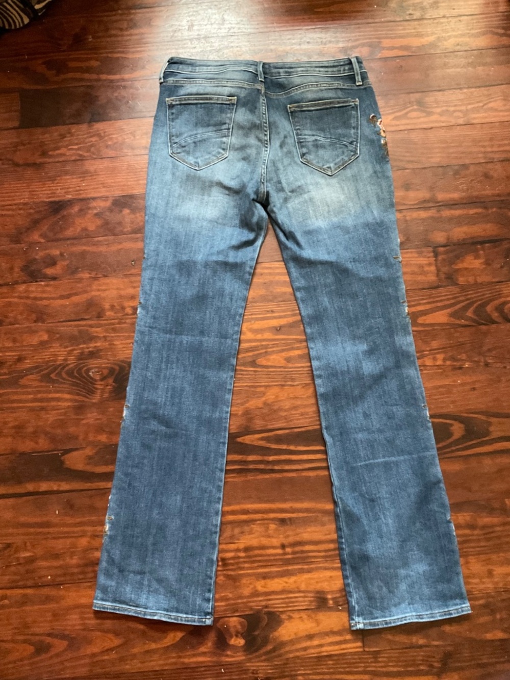 GREAT DRIFTWOOD EMBROIDERED  SOFT JEANS SZ 31 VGC  Length 32” VERY NICE - Picture 10 of 12
